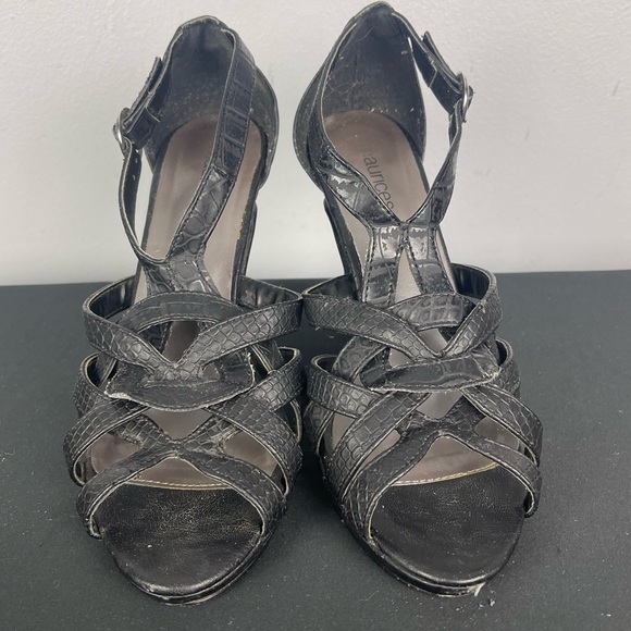 Strappy Maurice’s Heels - Picture 4 of 10